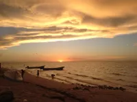 Beach front house for the whole family to enjoy at the safest place of Mexico ! Hotel a Chelem