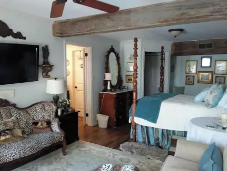 The Sunflower Penthouse on the River in Clarksdale