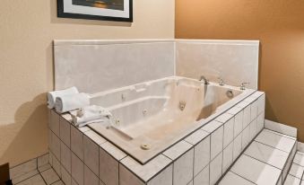 Quality Inn & Suites Granbury