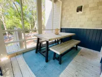 NEW lithium GOLF CARTS, Renovated and newly Furnished Welcome to Palm Paradise