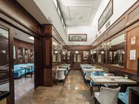 Hotel Mythos Hotel dekat Stasiun Kereta Bawah Tanah Gioia