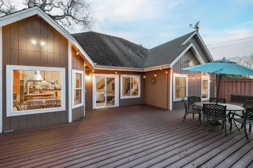 Valley of the Moon by Avantstay Tranquil Escape, Large Yard w/ Hot Tub & Fire Pit