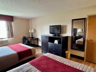 The Woodridge Inn Hotel di 