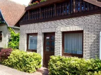 Vacation home Kleine Einkehr - comfortable & quiet in Waren (Müritz), with balcony Hotels in Waren