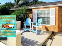 SALTWATER SMILES 3/2-HEATED POOL HOME 5 MILES FROM AMI WITH GAMES AND PING PONG. - สระว่ายน้ำส่วนตัว