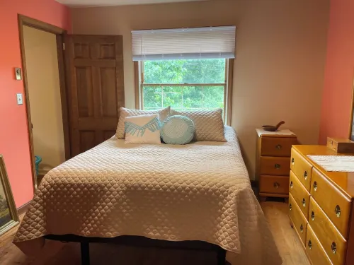 Lake w fish, paddle boat cave, horses, BMS, Music Museum skating Bowling, Casino