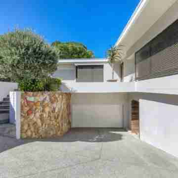 Villa Adara - a Modern Masterpiece in Camps Bay Hotel Exterior