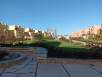 chalet 90 sq. m with one bed room and reception first raw sea view Hotels in Qesm Ad Dabaah