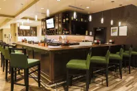 Hilton Garden Inn Indiana at Iup - bar