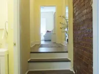 菲德里克市中心寬敞三臥室配備全套廚房公寓，提供非路邊停車 菲德里克住宿飯店