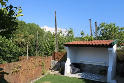 Maison Andorinha As Casinhas de Santo Ovídio La Campagne à la Ville Hotels in Fafe