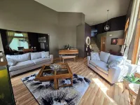 The Woodbury Haven"Space, Style and Serenity"