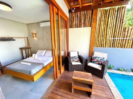 Newly built house in a good location