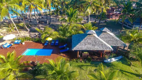 Casa Linda, sea front of Taipus de Fora beach, Marau