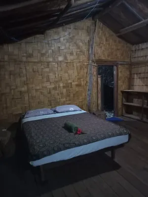 Friendly beach bungalow-Access to the beach and 30 mins from volcano  ash plain Hotels in 