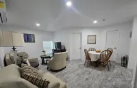 Cozy 1-bedroom apartment with WiFi, and amenities in charming Altamonte Springs