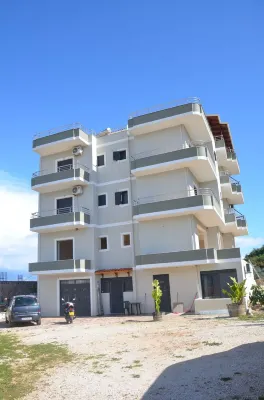 Apartments Polonia Saranda with free parking close to Ksamil and best beaches Hotels in 