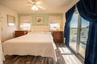 Gensis on the Water, VIEWS!, VIEWS!, VIEWS! Hotels in Kinnakeet