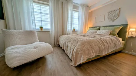 Lychen-Daheim, 2-room apartment in the heart of Lychen Отели в г. Лихен