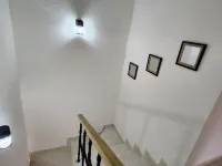 Tranquil and Spacious Townhouse-7 minutes to the beach Hôtels à : Hacienda De La Luna