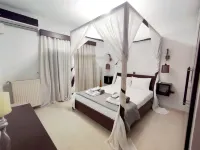 4-bedroom luxury familly villa with pool