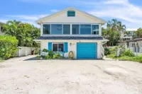 Seahorse Suite 1 Bedroom Villa by RedAwning Hotels near Bridge Street