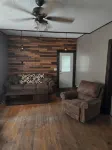 Cozy 2-bedroom apartment with WiFi, AC in Bessemer