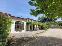 Mas Provençal Aux Portes de L'isle sur la Sorgue