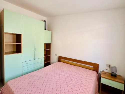 Apartment mit Zwei Schlafzimmern und Herrlichem Meerblick, Rena Majore, Sardegna Hotels in Rena Majore