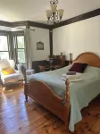 Cozy Guest Suite in Historic Home Hotels in Middletown