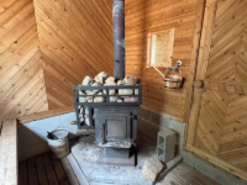 Lakefront 2 Bedroom Cottage Getaway on Chippewa Lake, Michigan Hotéis em Mecosta County