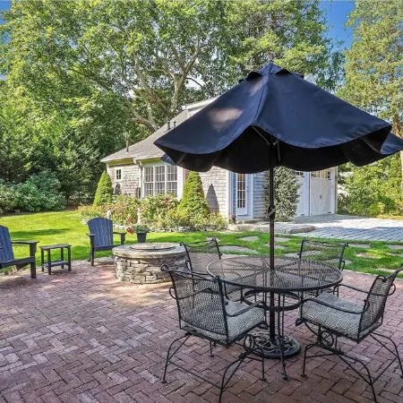 Gorgeous home in historic downtown Sandwich with hot tub/sauna