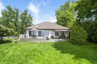 30 Night Rental - Quaint Country Charm 45 Minutes from Toronto