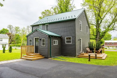 Watkins Glen Luxury Escape on Seneca Wine Trail