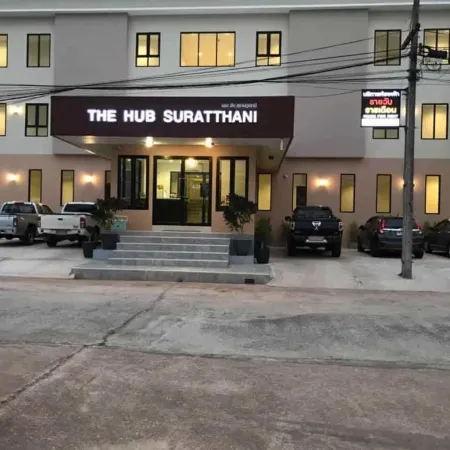 The Hub Suratthani Hotel Отели рядом с достопримечательностью «Парк «Кхун Тхале»»