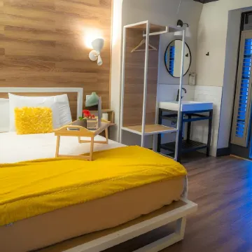 Amsterdam Hostel Отели рядом с достопримечательностью «Юнион-сквер»