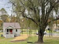 2Bdr  3Bd  1.5BA Cabin Located in the Heart of the New River Gorge National Park