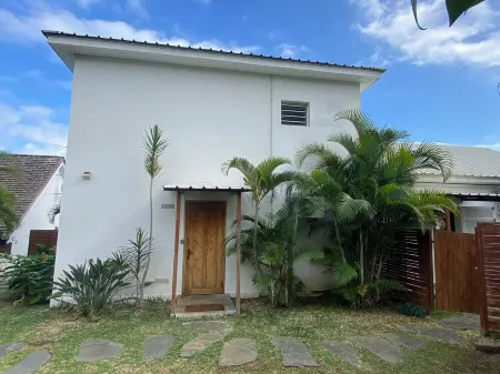 Villa Mahé with pool and sea view