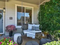 Spacious 4Br Wine Country Home, Backyard, Fireplace, Family-Friendly Hotels in Newberg