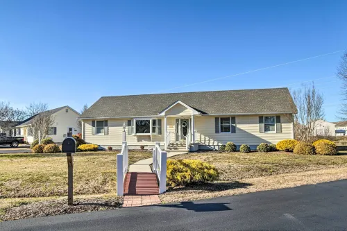 3 Mi to Boardwalk Family Bethany Beach Home - homestay