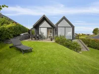 "Reinhard" - 50m from the Sea Hotels in Hejls