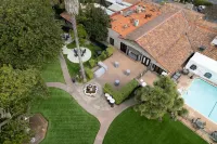 Inn Marin and Suites, Ascend Hotel Collection - parking