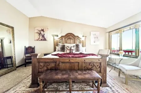 *NEW!!* Country setting near AFA, Venues, & Lake Отели в г. Дуглас