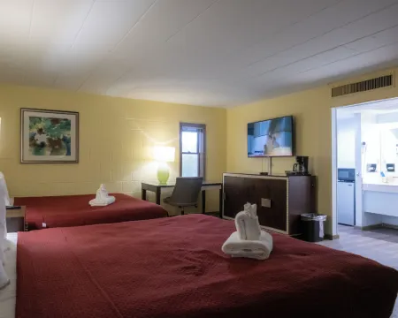 Heart of Manteo Hotels in Dare County
