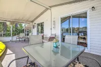 Angler's Getaway: Homosassa Home w/ Boat Dock! - parking
