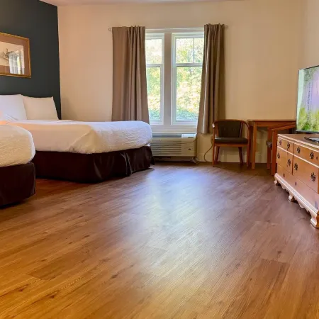 Stone Willow Inn Hotels in Perth County