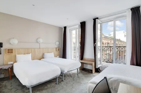 Hôtel Altona Отели рядом с достопримечательностью «Монмартр»