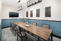 Best Western Plus Frontier Inn