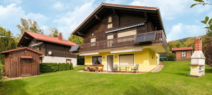 Cozy Bavarian Forest Retreat Hotels in Arrach