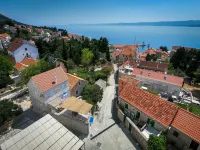 Villa Balarin - Five Bedroom Holiday Home with Terrace and City View - Wifi